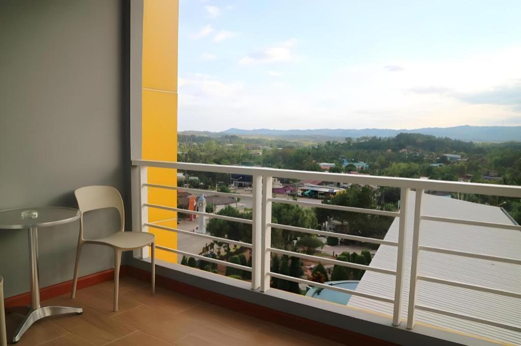 Breeze Hill Resort Khao Kho Exterior photo